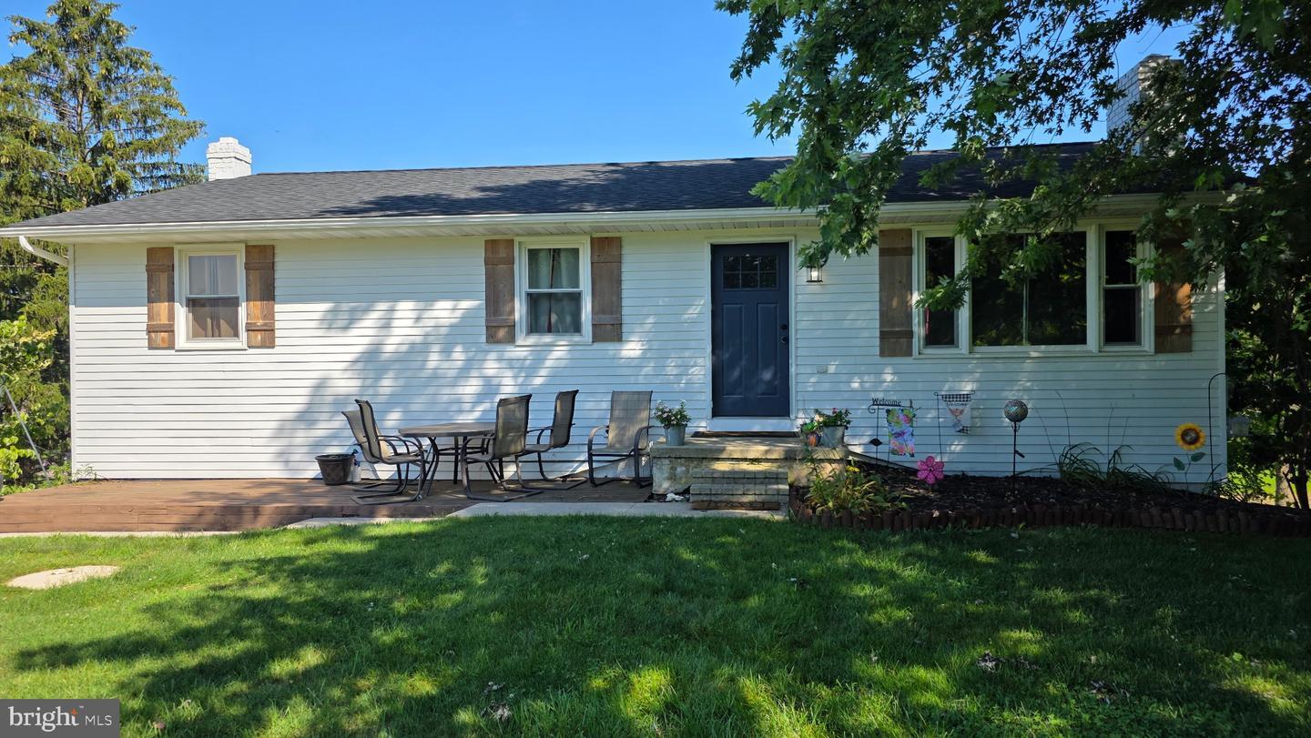 91 Heritage Drive  Hanover PA 17331 photo