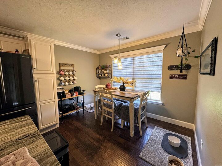 Property Photo: 1724 Hidden Creek Drive AR 72022