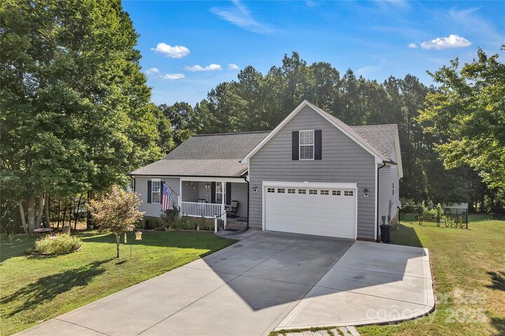 Property Photo:  5108 Sawbill Lane  NC 28052 