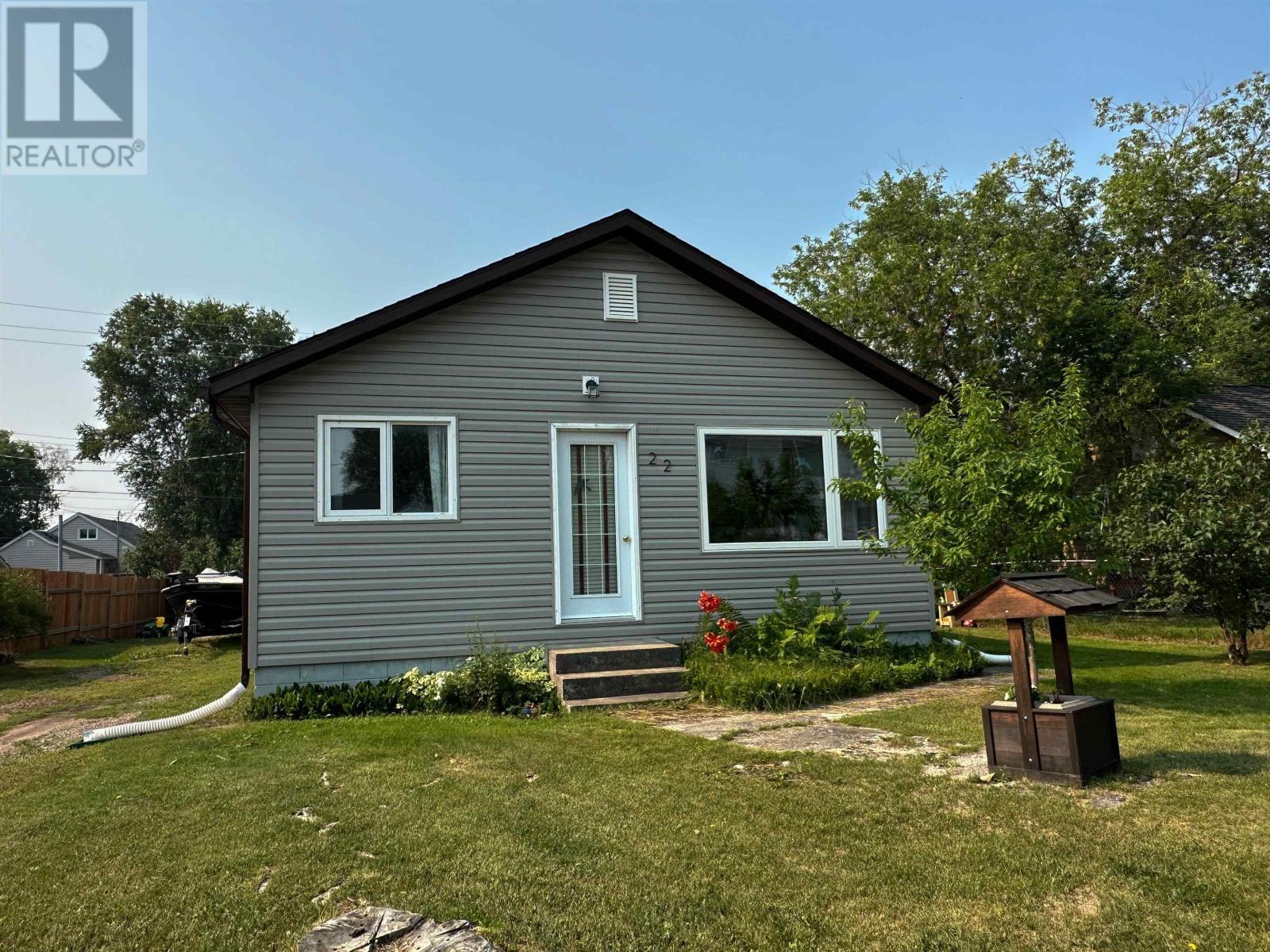 Property Photo: 22 William St ON P0V 1L0