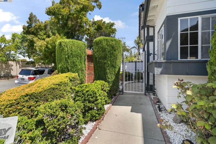 Property Photo:  33228 Jamie Cir  CA 94555 