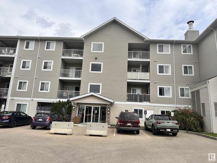 Property Photo: 4309 33 Street 432 AB T7Z 0C4