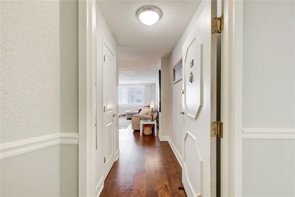 Property Photo:  2479 Peachtree Road NE 304  GA 30305 