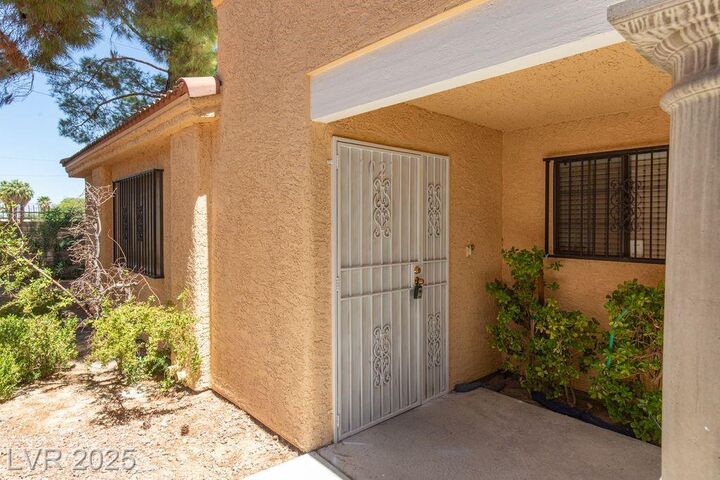 Property Photo:  2851 South Valley View Boulevard 1021  NV 89102 