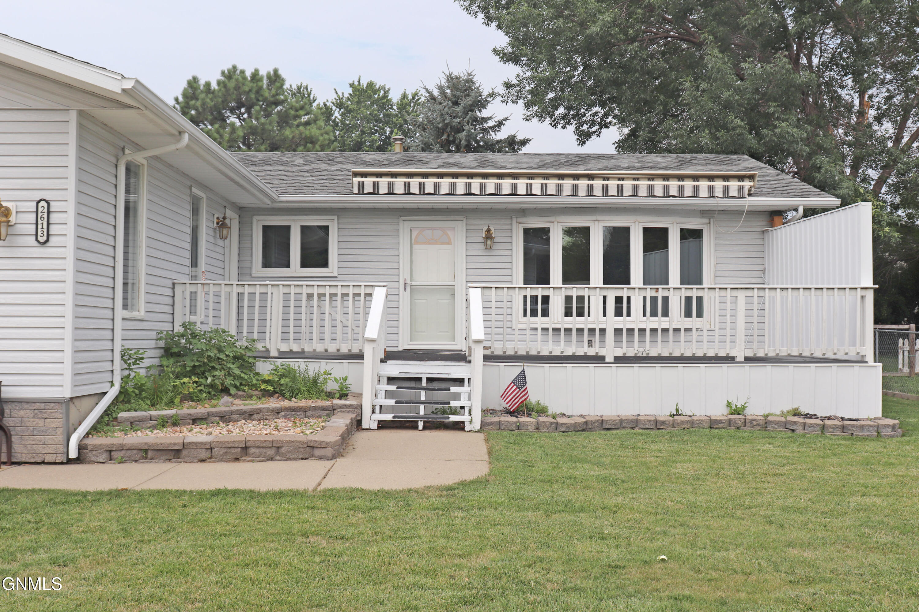 Property Photo: 2613 11th Avenue NW ND 58554