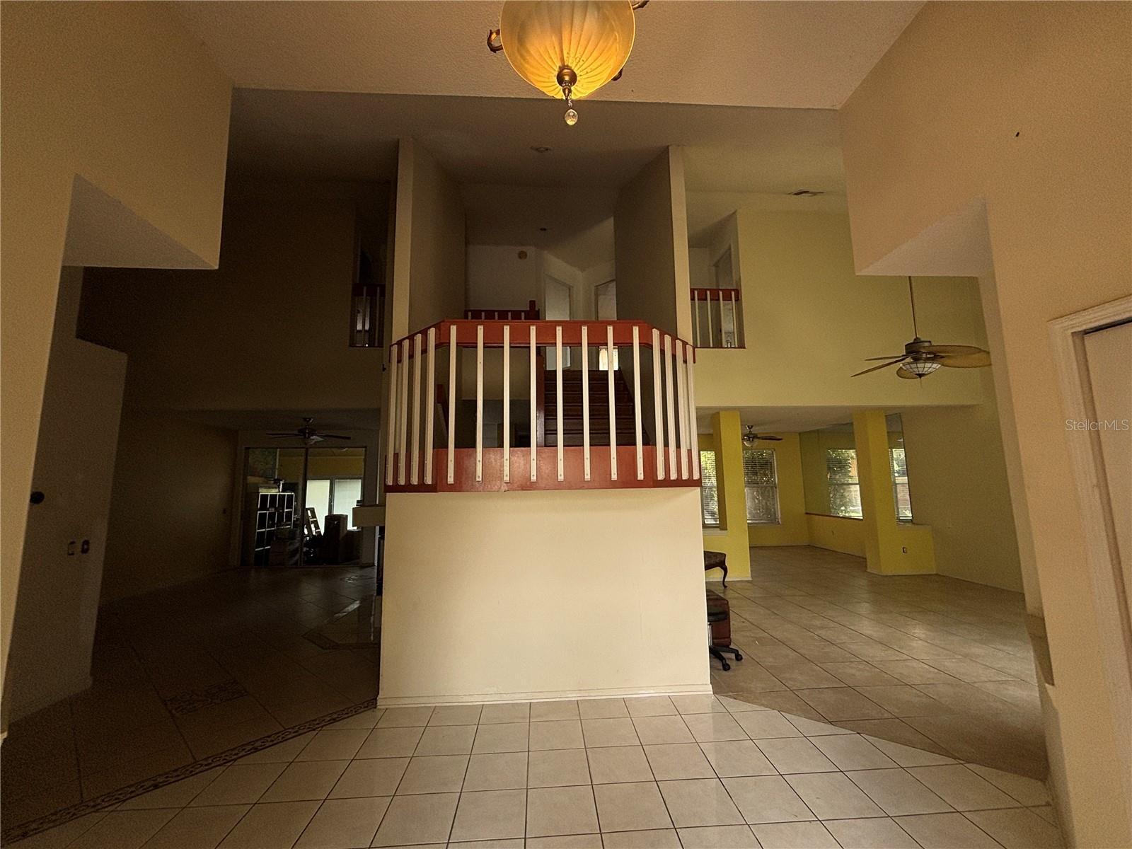 Property Photo: 2706 Gretagreen Court FL 32835