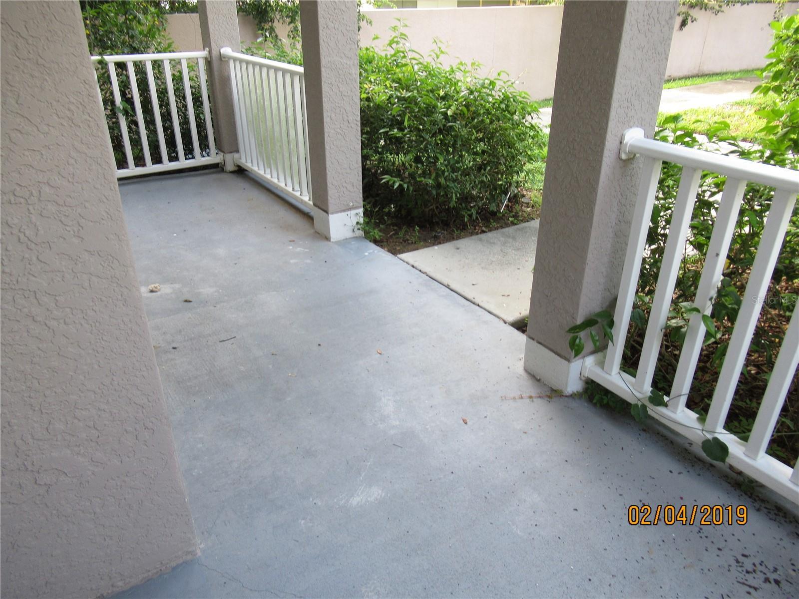 Property Photo: 1402 Blue Magnolia Road FL 33510