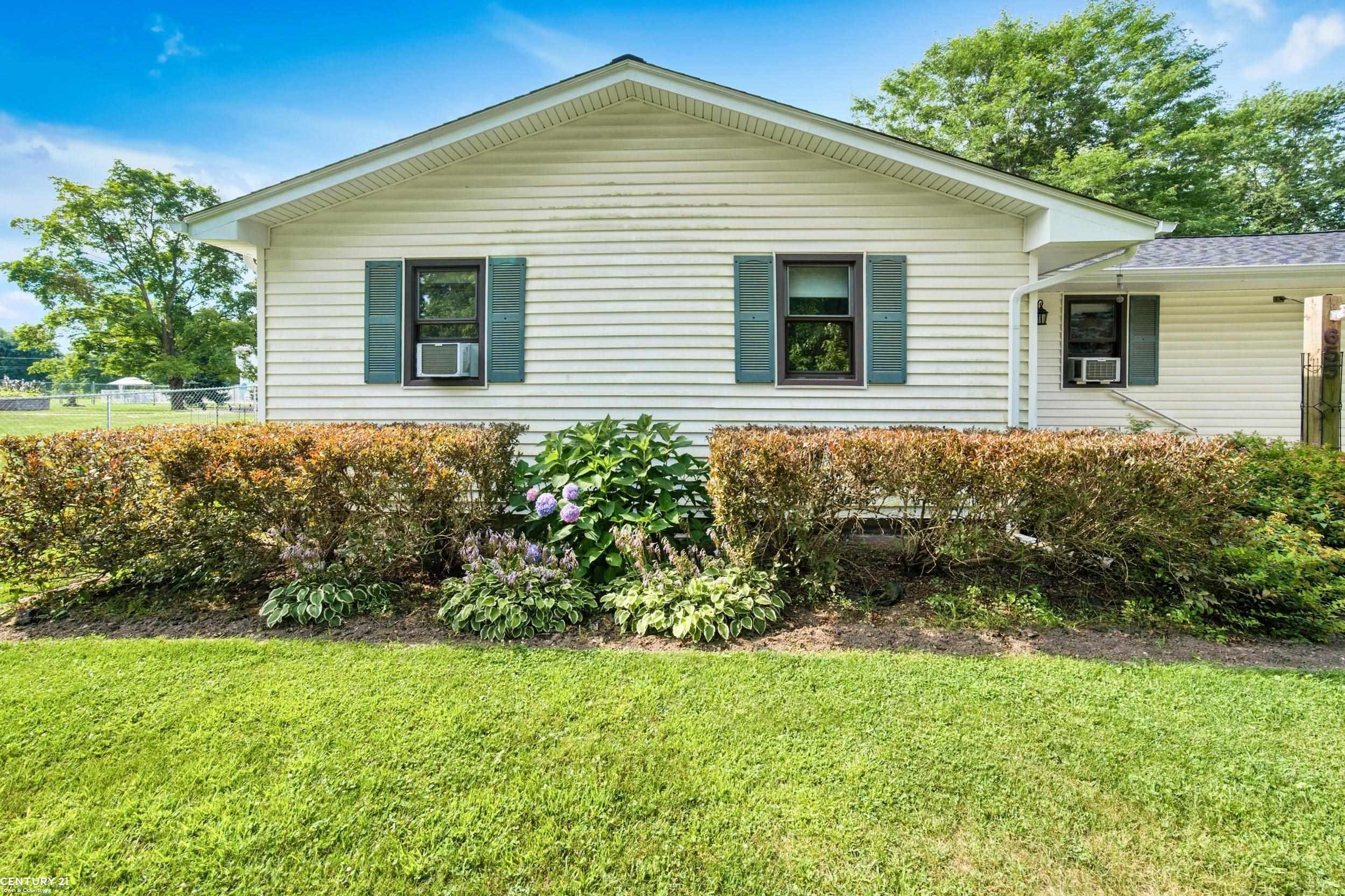 Property Photo: 655 W Davison Lake Road MI 48371