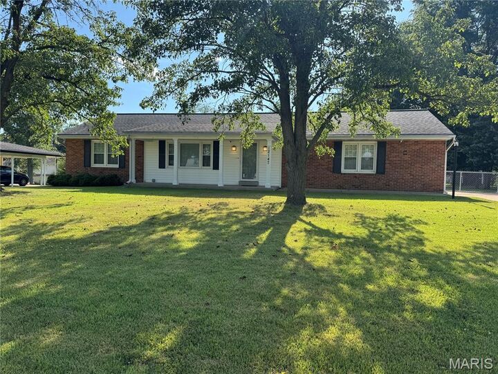 12147 Cheryl Court  St Louis MO 63128 photo