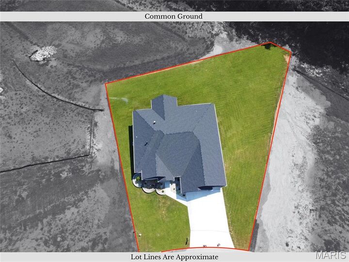 Property Photo: 204 Great Bear Pass MO 63348