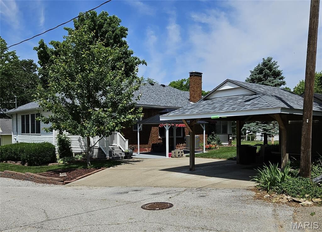 Property Photo:  3111 Pleasant Street  MO 63401 