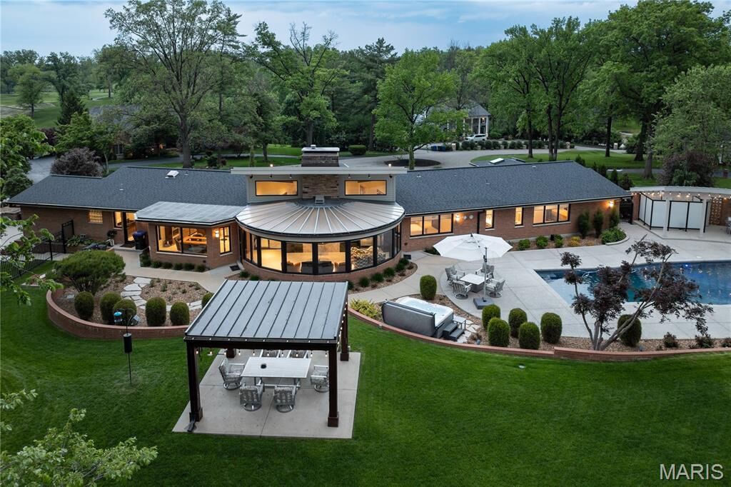Property Photo:  7 Westwood Country Club  MO 63131 