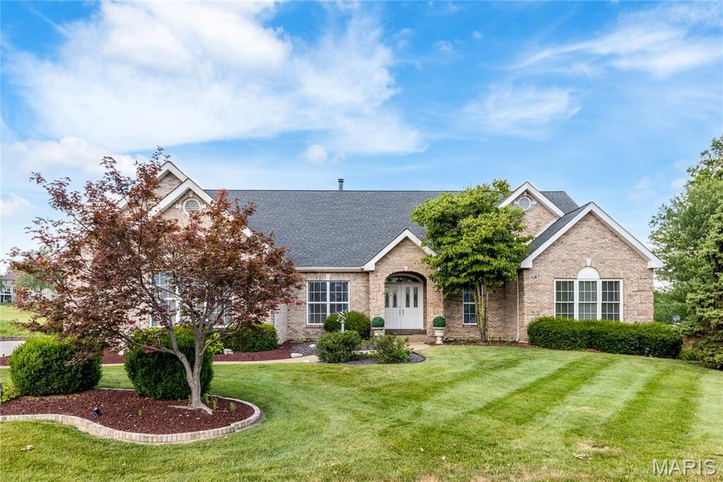 Property Photo:  862 Whitmoor Drive  MO 63304 