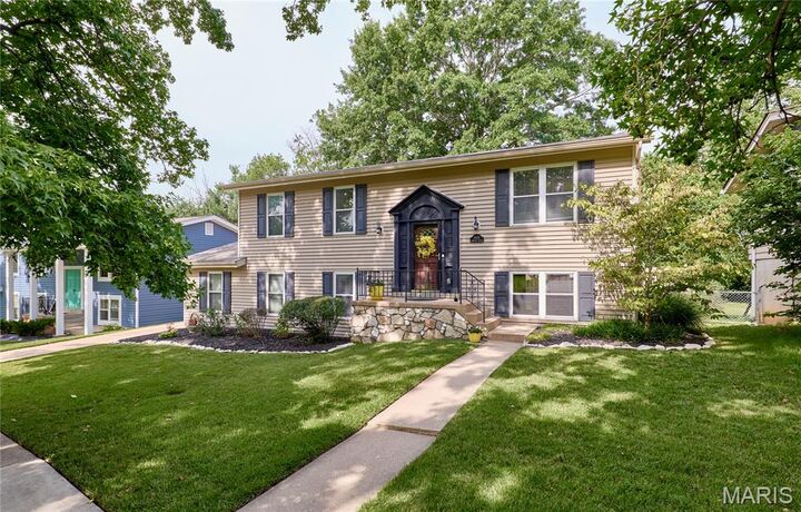 1005 Parkfield Terrace  Manchester MO 63021 photo