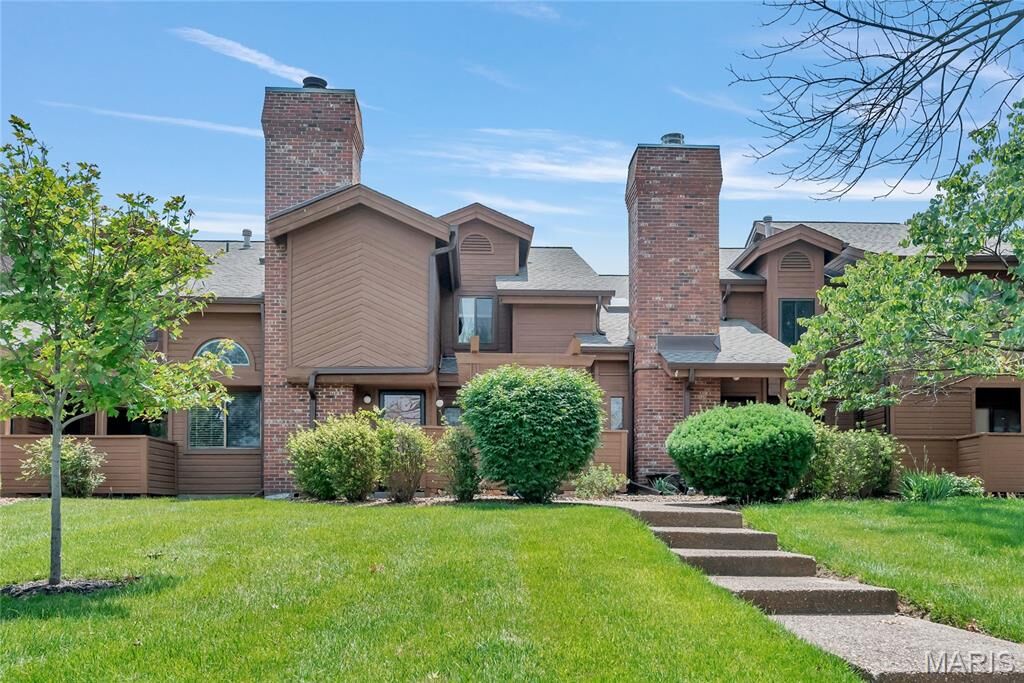Property Photo:  225 Hemingway Lane F  MO 63304 