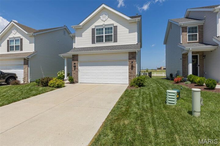 Property Photo:  112 Baycrest Court  MO 63301 