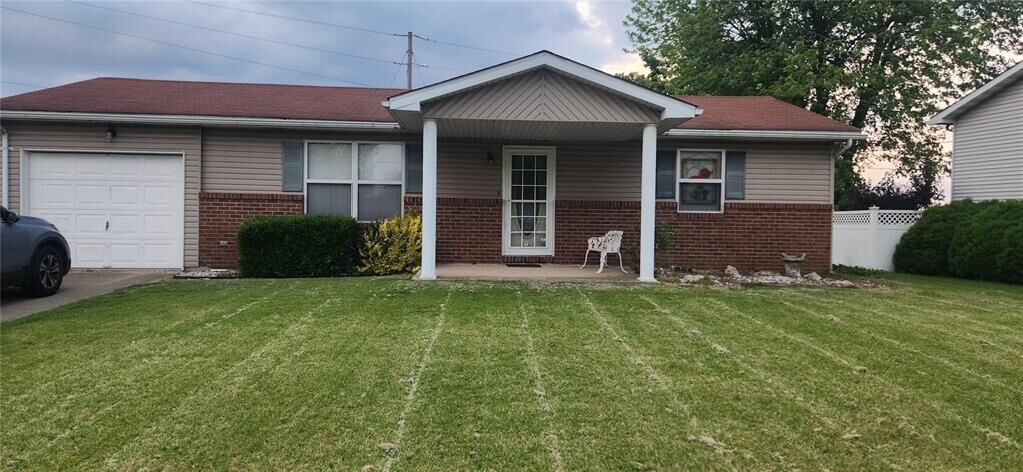 Property Photo:  2301 Katie Lynn Drive  IL 62040