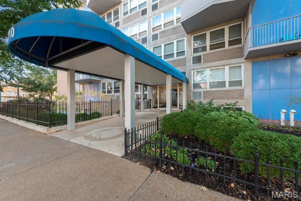 Property Photo: 210 N 17th Street 509 MO 63103
