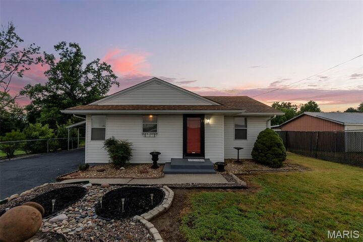 Property Photo: 5748 State Highway 25 MO 63701