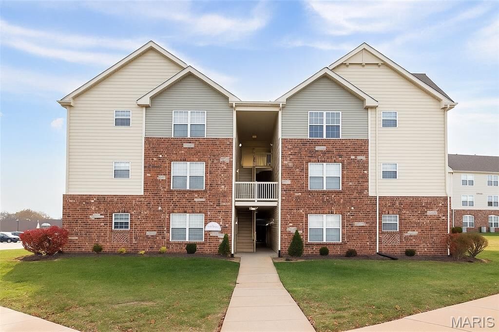 Property Photo:  1531 Piedmont Circle 1531  MO 63304 