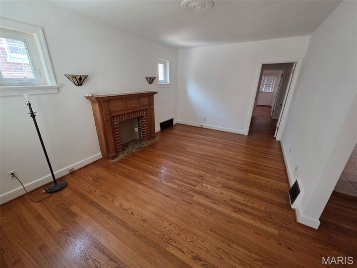 Property Photo:  5023 Fairview Avenue  MO 63139 