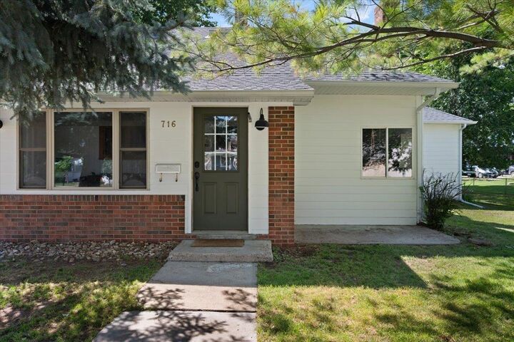 Property Photo:  716 8th Avenue  SD 57717 