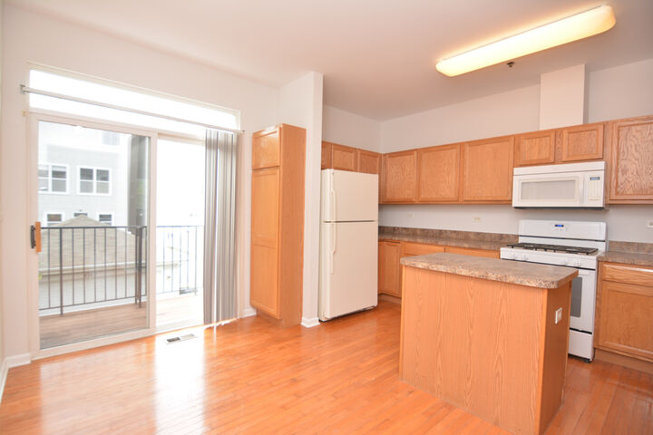 Property Photo:  4756 N Lamon Avenue  IL 60630 