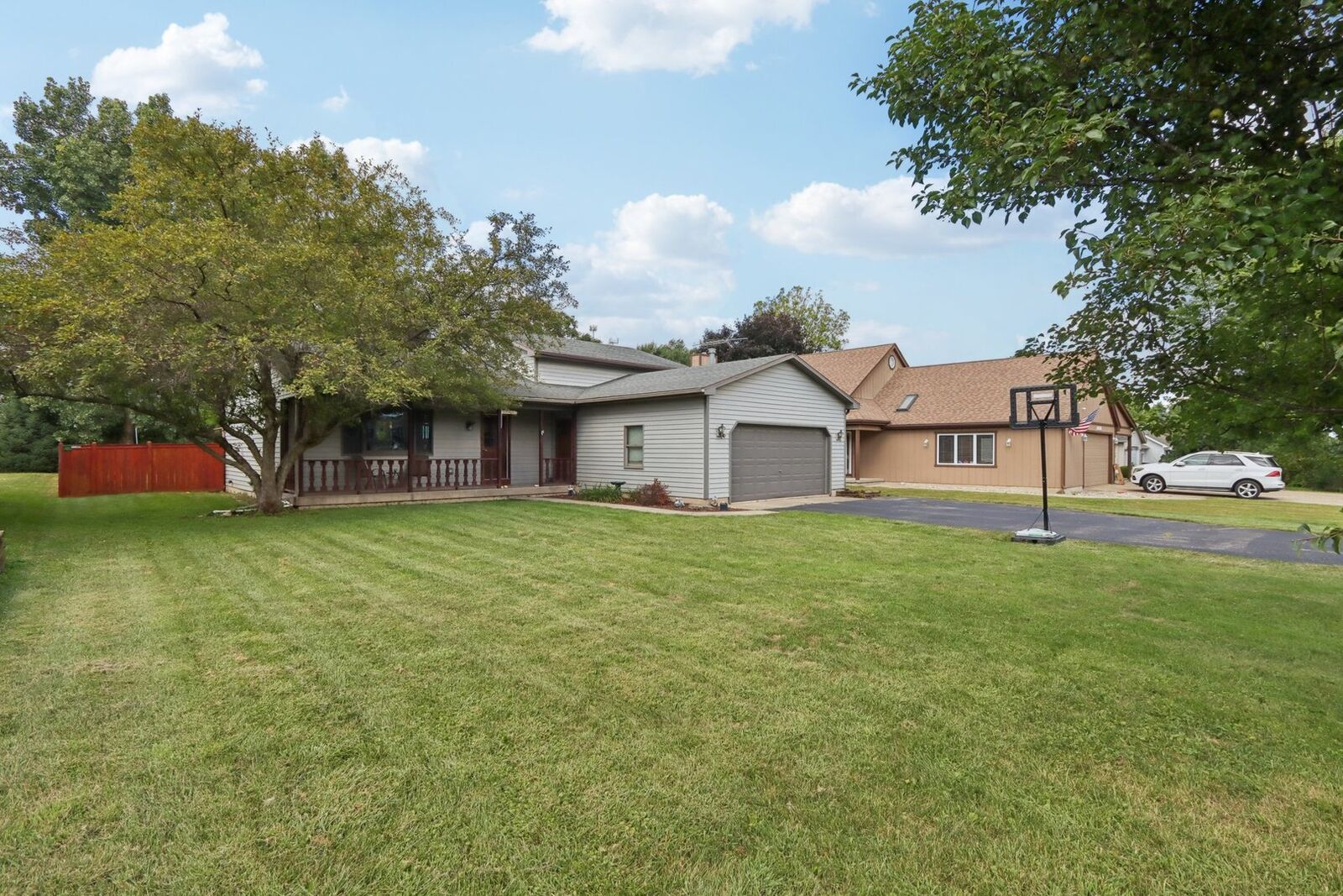 Property Photo:  1217 Lakewood Drive  IL 60552 