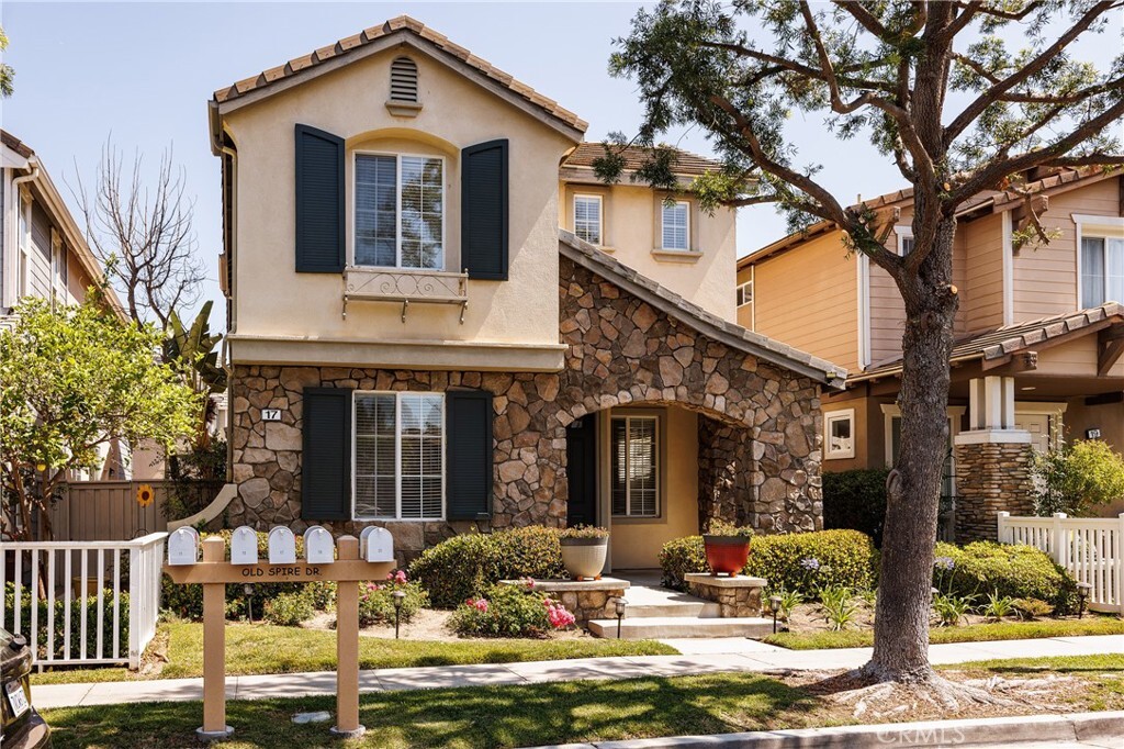 Property Photo: 17 Old Spire Drive CA 92694