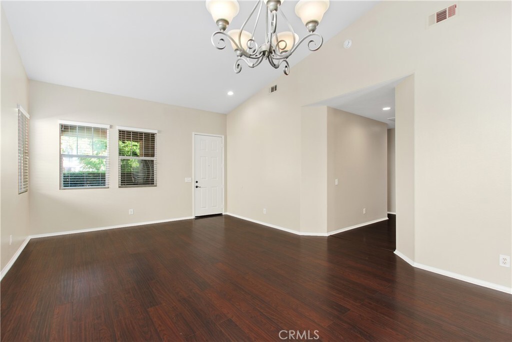 Property Photo:  40918 Bouvier Court  CA 92562 