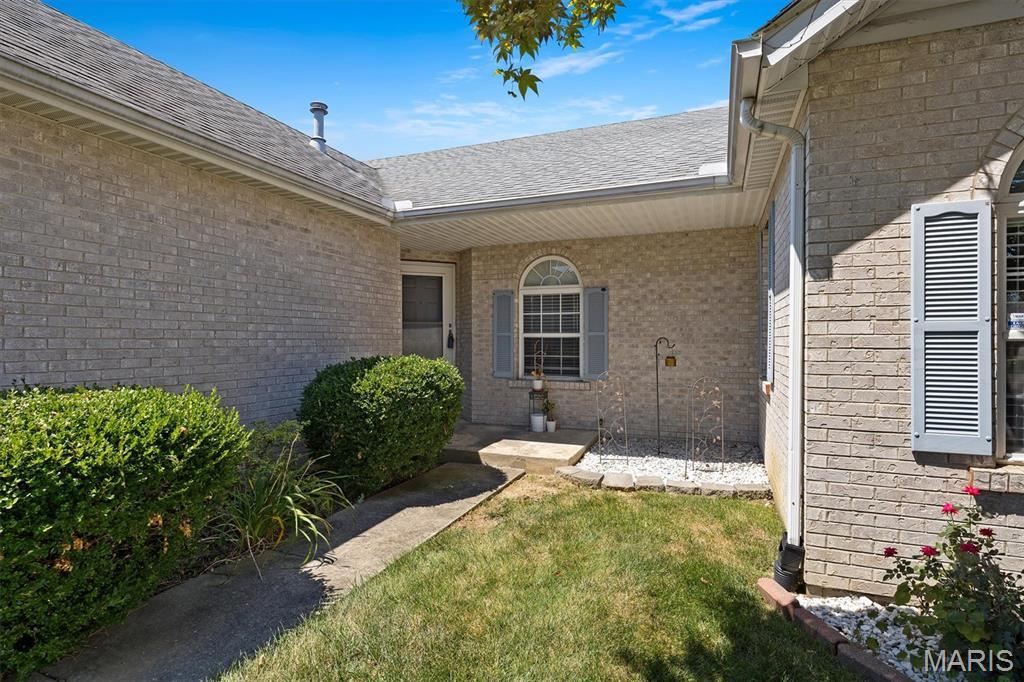 Property Photo: 313 Radcliff Road IL 62221