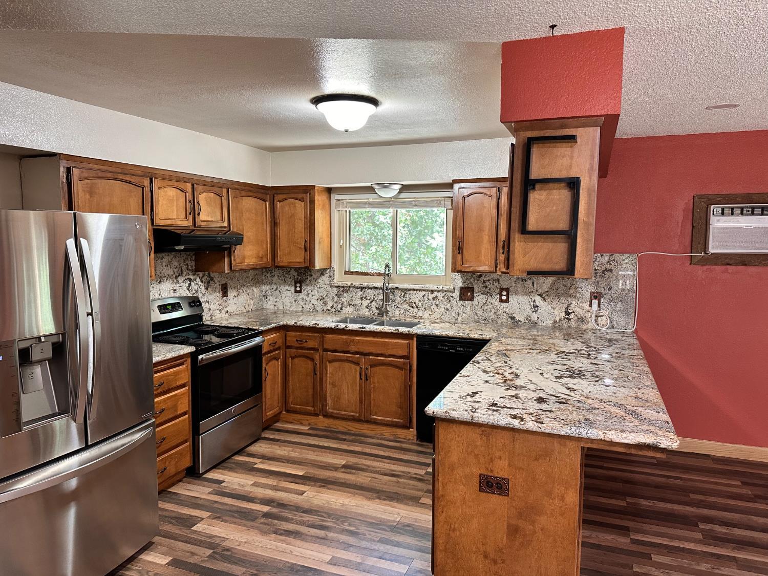 Property Photo: 5829 Fallen Oak Trail CA 95726