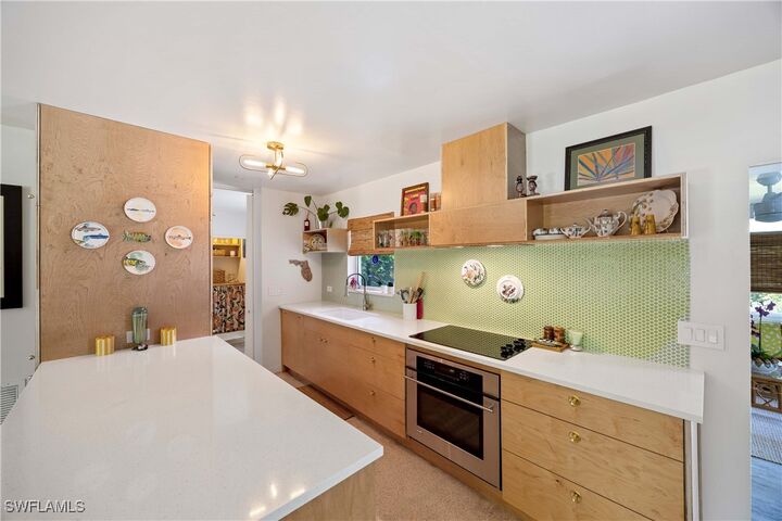 Property Photo:  1304 Milano Drive  FL 34103 