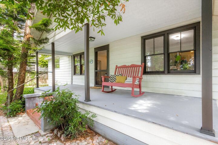 Property Photo: 7709 Eaton Avenue FL 32211