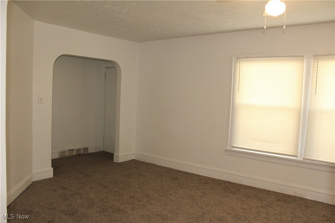 Property Photo: 397 E 148th Street OH 44110
