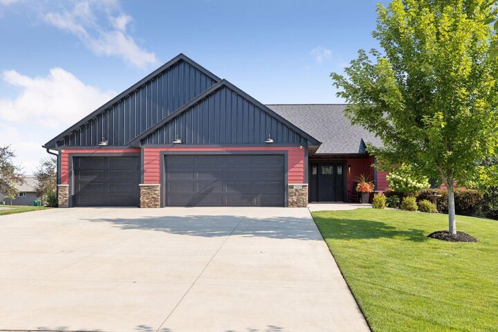 203 Vista Circle  River Falls WI 54022 photo