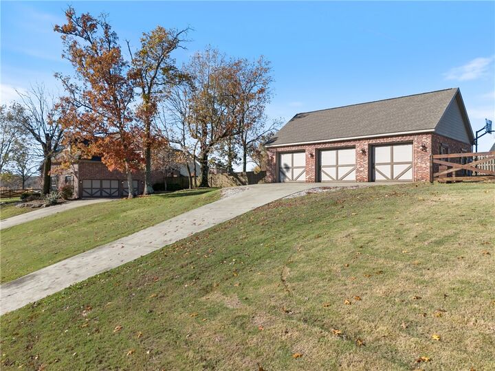 Property Photo: 1380 Lee Street AR 72751