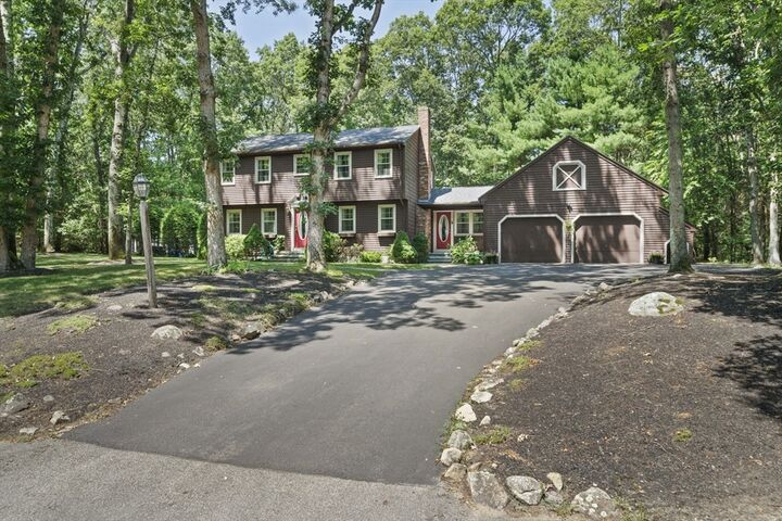 Property Photo:  6 Morningside Ln  MA 02035 