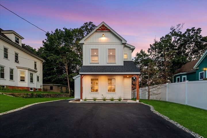 Property Photo: 29 Elm St MA 01570