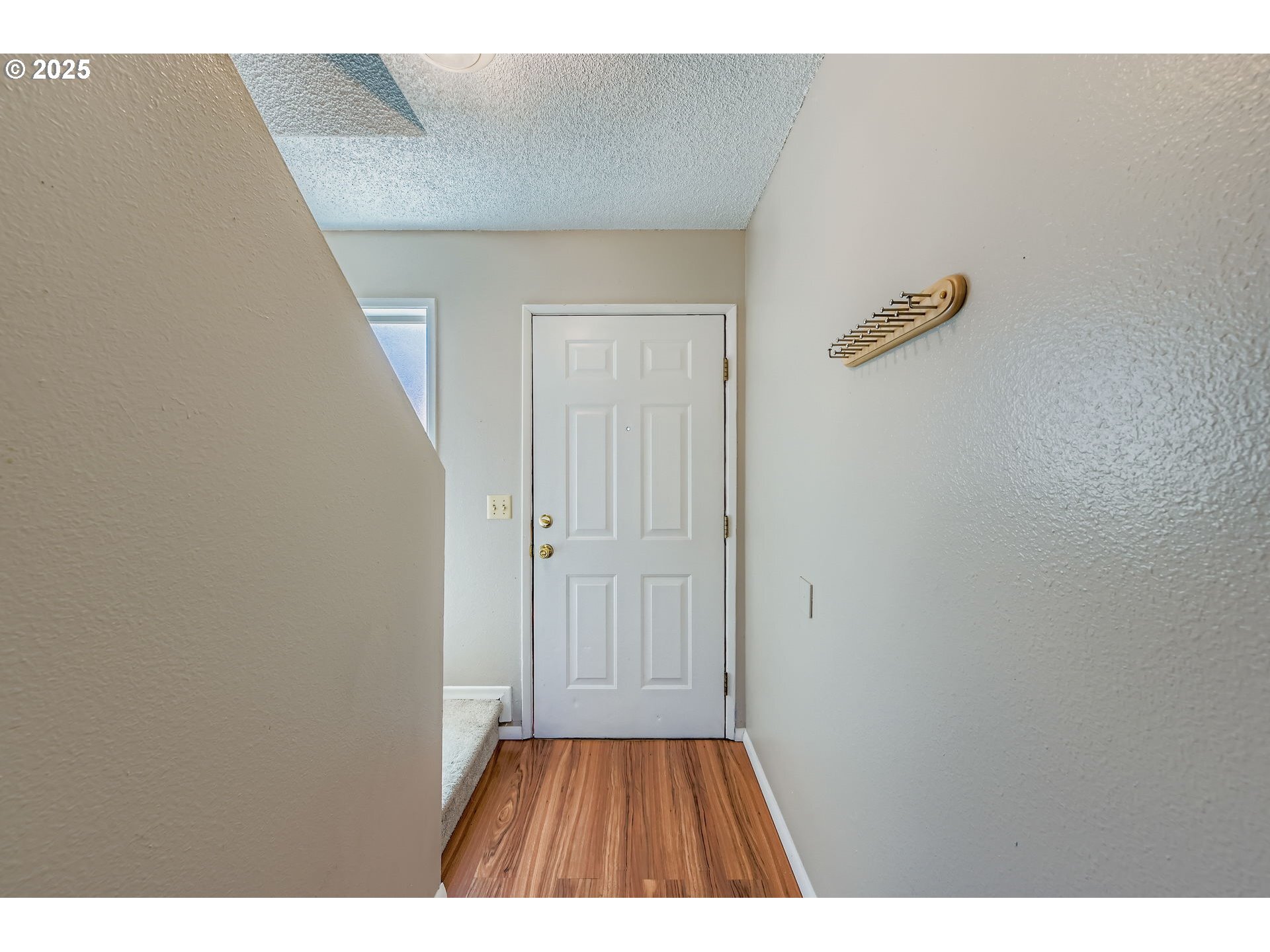 Property Photo: 1720 NE Hogan Dr 104 OR 97030