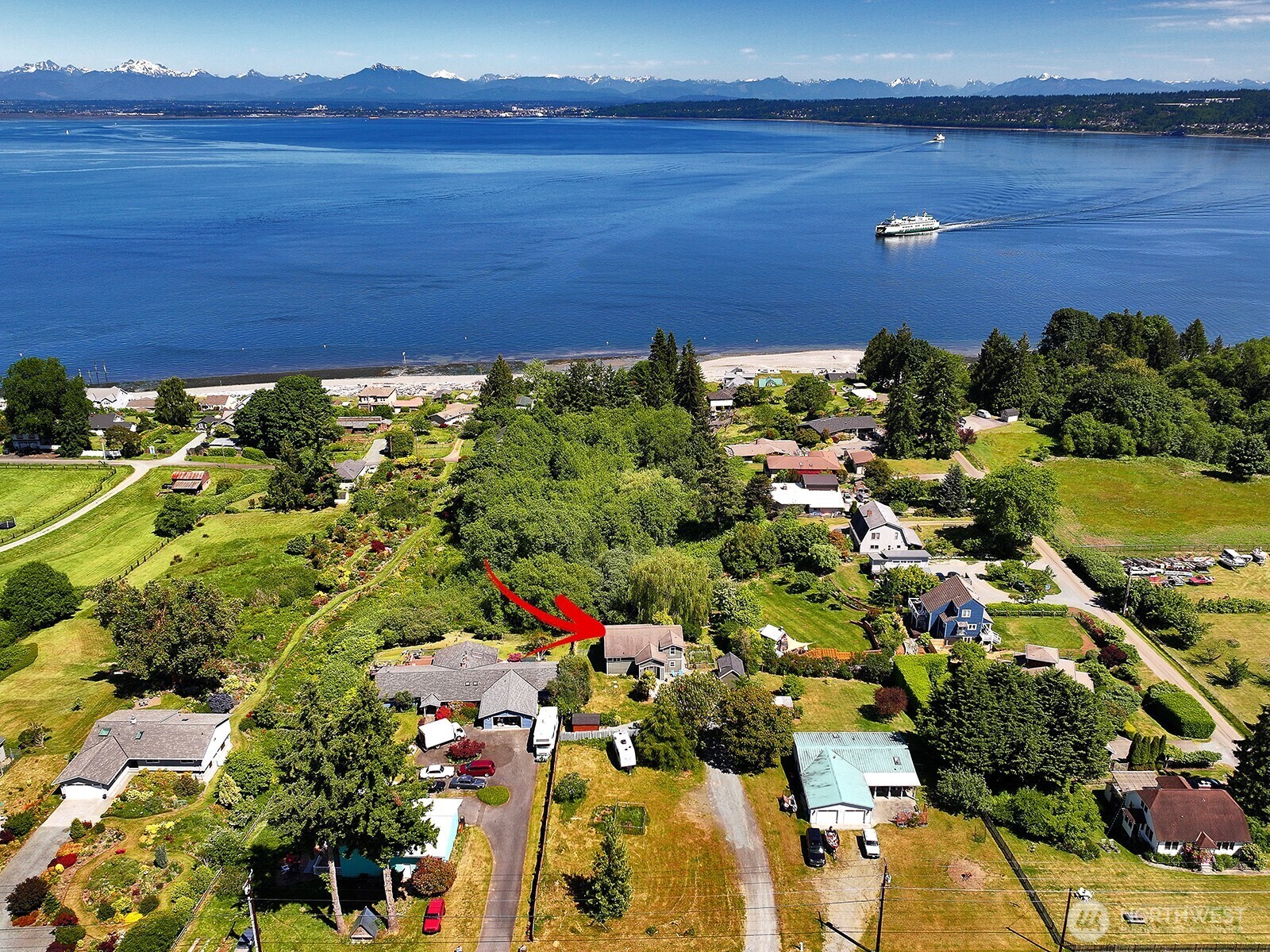 Property Photo:  6631  Humphrey Road  WA 98236 