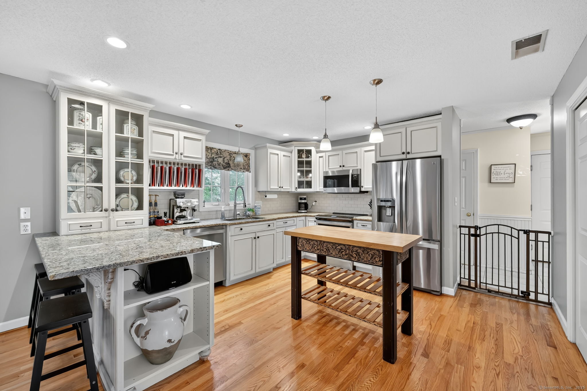 Property Photo: 16 Kelly Road CT 06074
