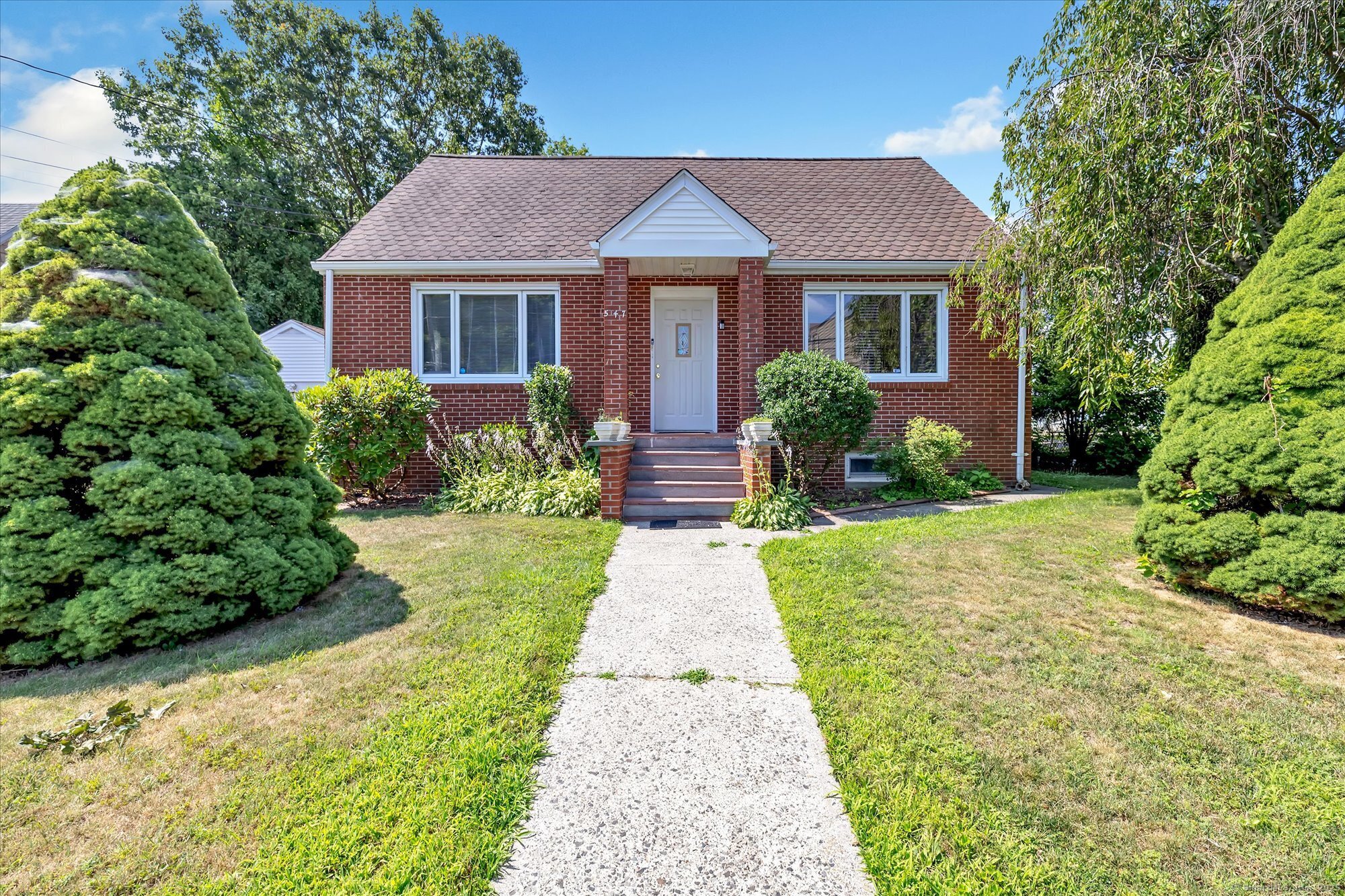 Property Photo: 547 Anton Street CT 06606