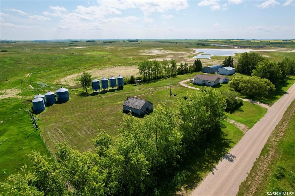 Property Photo: Rural Address SK S0K 4N0