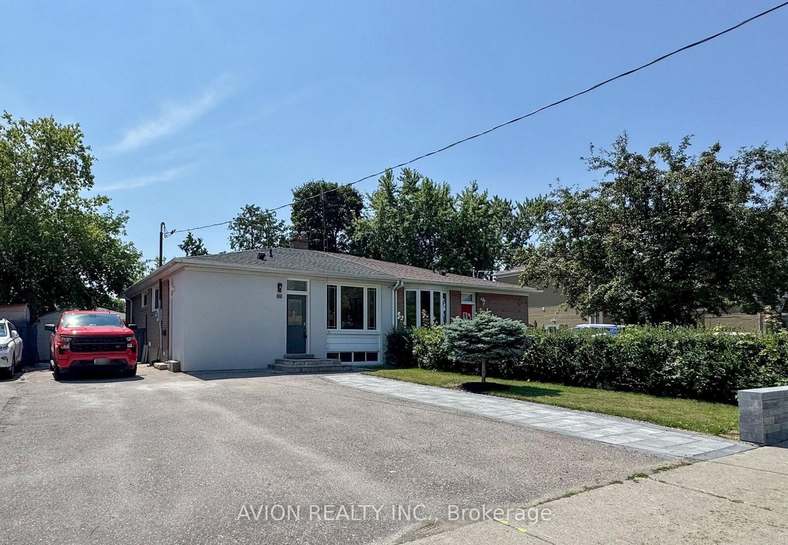 Photo de la propriété: 246 Beechy Drive ON L4C 2X7