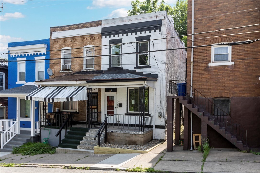 Property Photo: 3104 Lyon St PA 15219