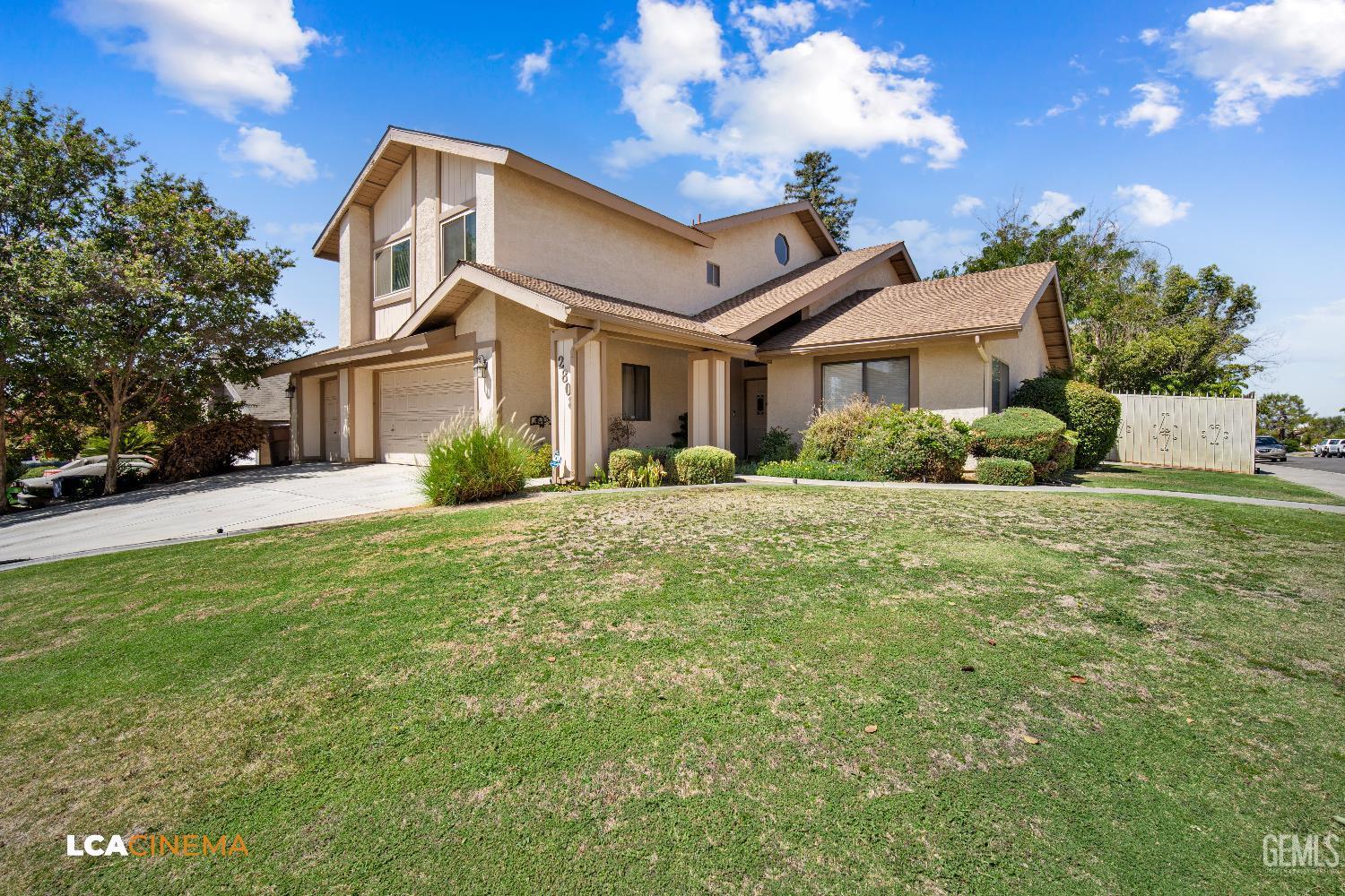 Property Photo:  2808 Judith Street  CA 93306 