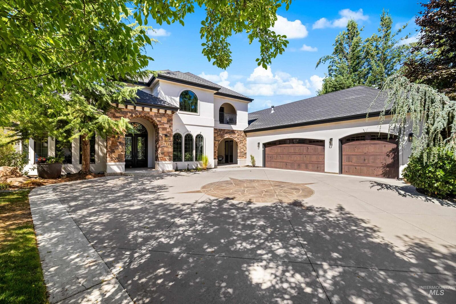 Property Photo: 974 E Riversong Drive ID 83616