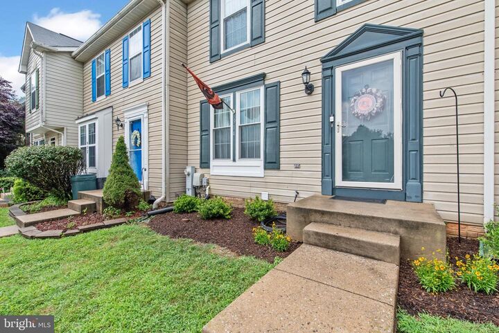 Property Photo: 914 Lynham Court 914 MD 21014