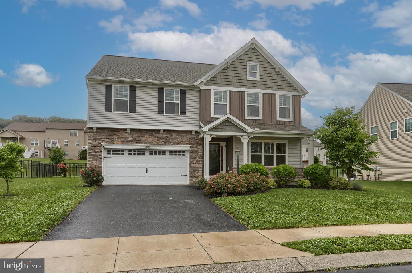 Property Photo: 971 Connell Street PA 17055